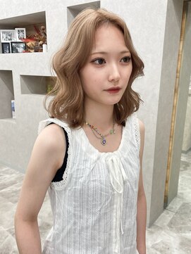 アロ 大阪梅田(alo) 【momoa】ふわふわベージュカラー