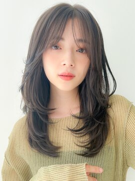 アグノス 青山(Agnos) レイヤーカット暗めカラーフェイスフレーミングデザインカラー