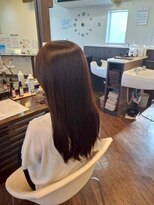 ツヤイロ 島田店&nbsp;顔周り レイヤーオリーブグレージュハンサムショート 前髪なし