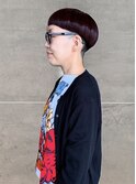 ボルドー×刈り上げマッシュ