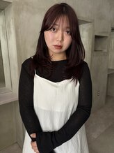 スリーアン(THREE ann.) 賀谷 歩