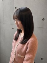 テラ(terra)&nbsp;暗髪でも重くない！顔周りレイヤー×大人フェミニン