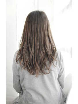 シュシュット(chouchoute) 美髪黒髪着物イルミナカラーヘルシーレイヤーデジタルパーマ/099