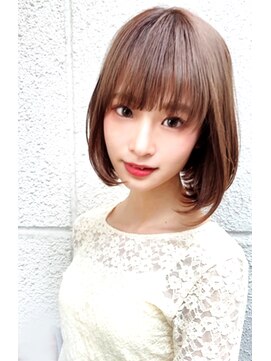レウナ 外苑前(Reuna) 30代40代人気 お手入れ簡単丸みが可愛いボブ