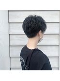 センター分けニュアンスメンズパーマ