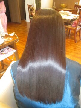 ヘアープロデュース ア ラ モード(Hair Produce A La Mode) ビカツヤストレートスタイル