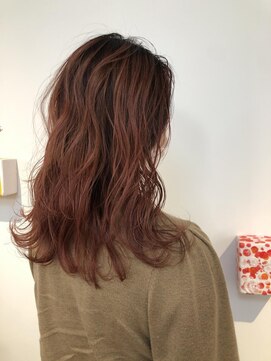 スピンヘアワークス(Spin Hair Works) ピンク_バレイヤージュ_波ウェーブ_韓国_ミディアム