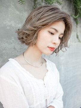 ルティア 池袋(Lutia) 透明感抜群ハイトーンショート