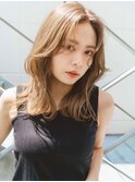 大人かわいいくびれミディアムボブハイライトオリーブベージュ