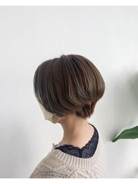 エバーグリーン(EVERGREEN by beautycollection) 前下がりショート