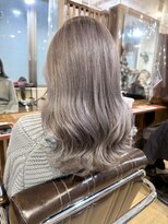 ブリッツレボルト(BLITZ R EVOLUT)&nbsp;ソフトグレージュ　ケアブリーチカラー　ひろ