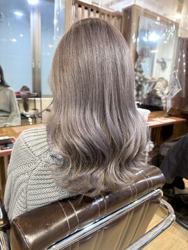 ブリッツ レボ(BLITZ-REVO) ソフトグレージュ　ケアブリーチカラー　ひろ