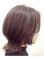 オーリーヘアー(Olliy hair)&nbsp;ミディアムくびれヘア―　外ハネウルフ　30代40代50代