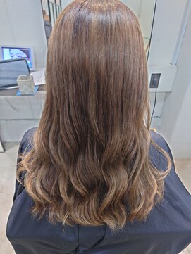 ナンバースリー 溝の口店(Number Three) ベージュカラー