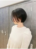 30代オトナ女性の上品なショートボブカットヘアスタイル