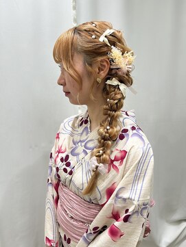 サクララ(Sakura la) ふわぽこサイド編み下ろし/結婚式/参列ヘア/お呼ばれヘア/