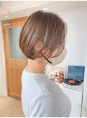 ショートボブ
