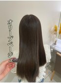 オリーブベージュ