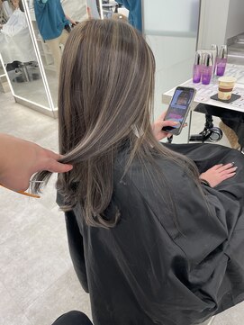 ブラウン(Brown) 白髪を隠す！ハイライトカラー