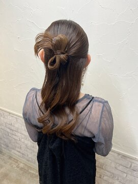 シュリット(schritt) カチモリヘアハーフアップパーティヘアセット青山渋谷  エジリ