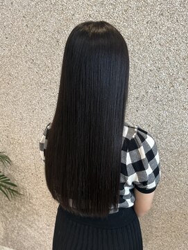 ベルフェミンミエル 【anri】カット＋うる艶トリートメント