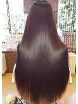 KINGDUMB式【髪質改善ストレート】当店でしかできない美髪ストレートで周りの目を釘付け♪リピーター多数！