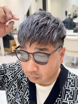 バース 梅田中崎町店(BIRTH) 50代40代白髪ぼかしシルバーメッシュバレイヤージュ