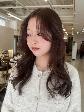 キアラ(Kchiara) 春のレイヤースタイル