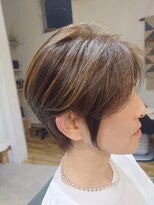 イズランドヘアー(Izland hair)&nbsp;ハイライト×小顔ショートカット