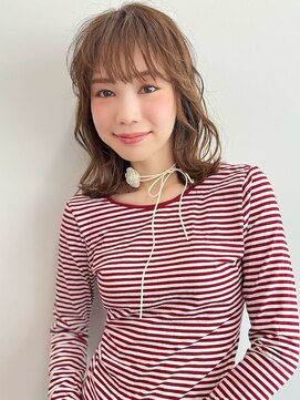 ミリュウ(Milieu) 重めミディアム外ハネMIXウェーブ