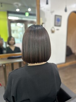 エスリ(esuri)の写真/強いくせ・うねり・広がりに◎髪質に合わせた縮毛矯正＆質感調整で扱いやすい髪へ♪