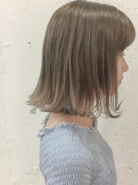 ブルーフェーセス 表参道(blue faces) 『bluefaces』ミルキーベージュ×切りっぱなしボブ