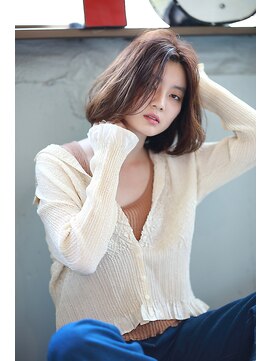 ルーク 立川(LUK) Lien☆スリークボブ×センターパート×アッシュブラウン 立川