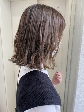 ヘアーデザイン シュシュ(hair design Chou Chou by Yone) 透け感ミルクベージュ×レイヤーボブ♪