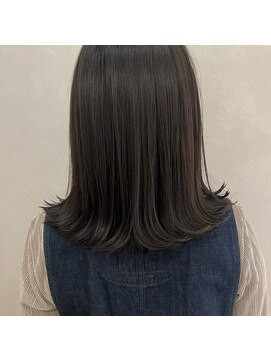 アンドワン 自由が丘(＆ONE) 【&ONE 自由が丘】グレージュ　× 切りっぱなしスタイル