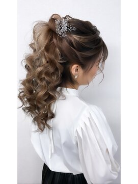 リレーション(Relation) 長さ出しポニーテールstyle