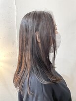 カゼ ダイカンヤマ Kaze DAIKANYAMA&nbsp;前上がり柔らかセミロング30代40代50代