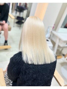 カリーナ(CARINA) ブリーチリタッチ/ハイトーンカラー