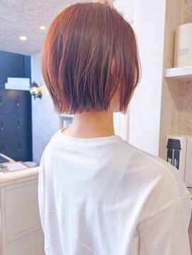 キャアリー(Caary) 福山市美容室Caary外ハネミニボブ・赤みレッドオレンジカラー