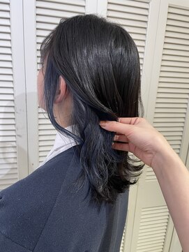 アドラーブル 万代店 (adorable) 大人かわいいストレート切りっぱなしインナーカラー耳掛け小顔