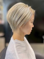 ワンバイジエクト 梅田&nbsp;似合わせショート/細めハイライト/くすみベージュ/ショートボブ