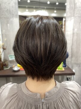 ルアン(Luan) ショートボブ×アッシュ