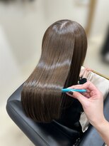 アッサンブレ&nbsp;オリーブグレージュ×髪質改善トリートメント