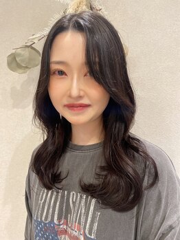 hair salon Linoa 女性専用プライベートサロンの写真/骨格や髪の悩みに寄り添う◇周りの目が気にならないプライベート空間で、理想の顔周りカットを叶える！