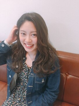 ウォルツ(Walts) カジュアルな大人のロング