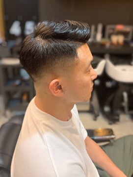 フランクスバーバー アンド ビアークラブ(FRANK'S BARBER and BEER CLUB) 七三オールバックツイストパーマコンマヘアかき上げヘアテクノR