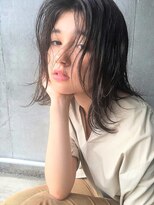 リマ(RIMA)&nbsp;ワンカール　グレージュ  艶感