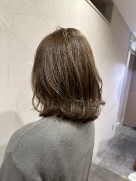 インビテーション 名古屋(invitation) 伸ばしかけミディアムレイヤー