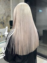 ソル ジングウマエ(SOL JINGUMAE)&nbsp;ホワイトベージュカラーインナーカラーグレージュカラーブリーチ