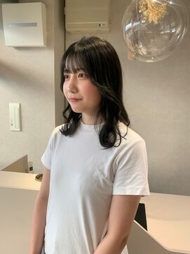 プリュム(Plume.) 透け感暗めオリーブ